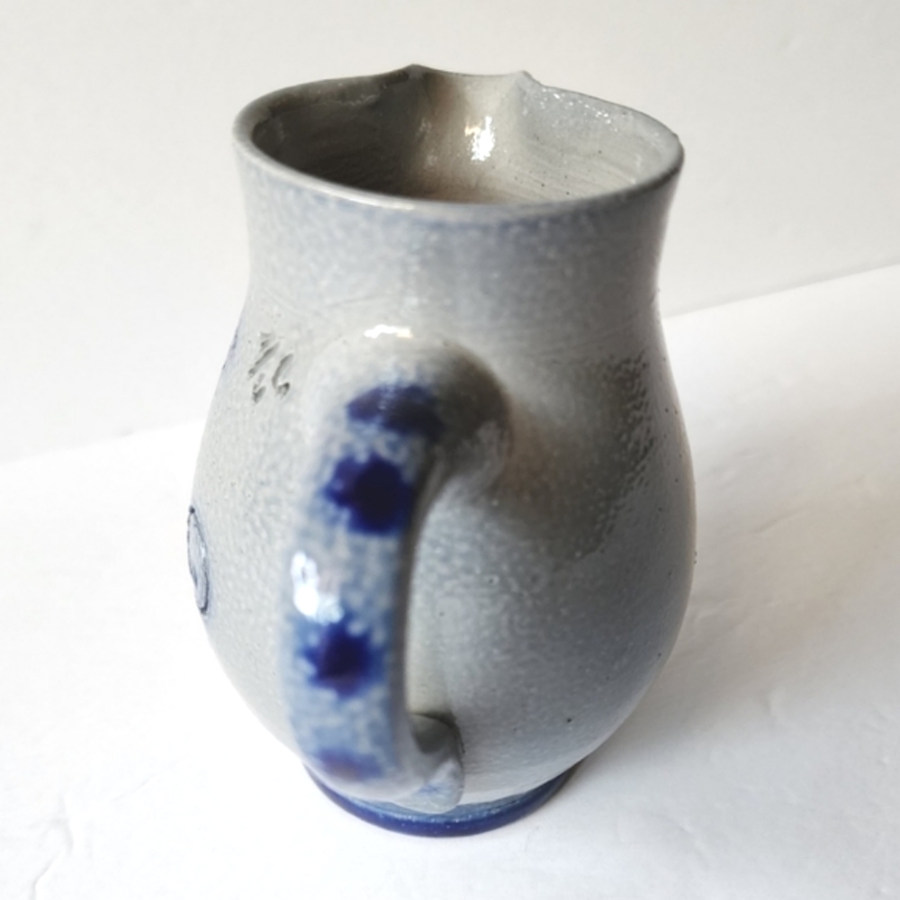 Wine Mini Pitcher - Picture 3 of 8
